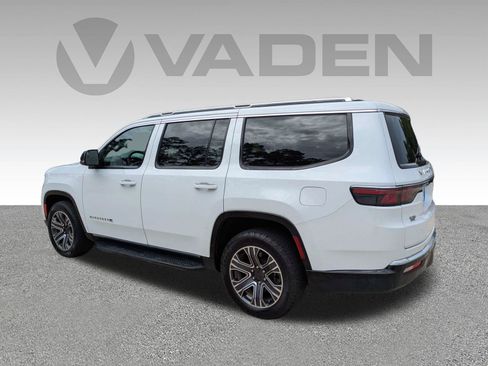 Used 2024 Jeep Wagoneer Series II w/ Flexible Seating Group RWD image 27