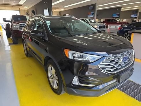 Used 2020 Ford Edge SEL image 4