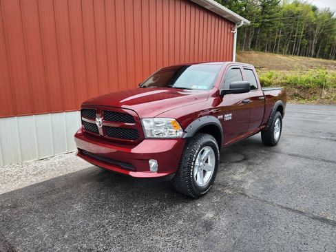 Used 2016 RAM 1500 Express AWD/4WD image 3