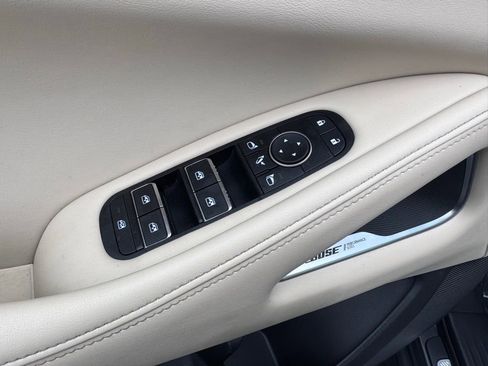 Used 2023 INFINITI QX60 Luxe w/ Performance Audio Package FWD image 24