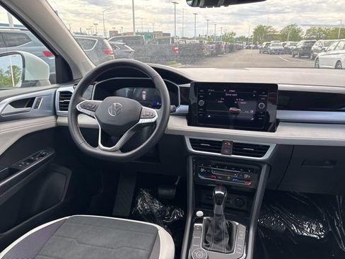 New 2026 Volkswagen Taos SE AWD/4WD image 43