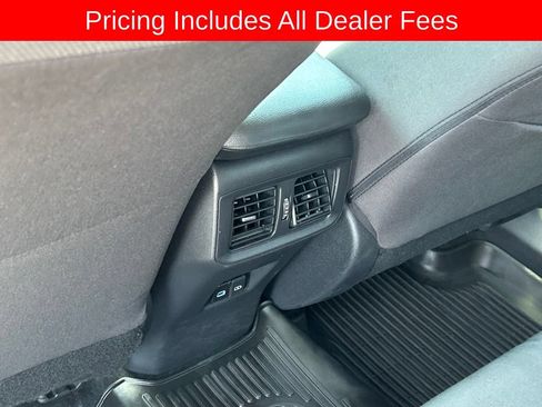 Used 2022 Toyota RAV4 XLE w/ Convenience Package AWD/4WD image 14