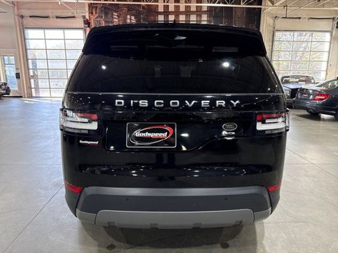 Used 2018 Land Rover Discovery SE image 6