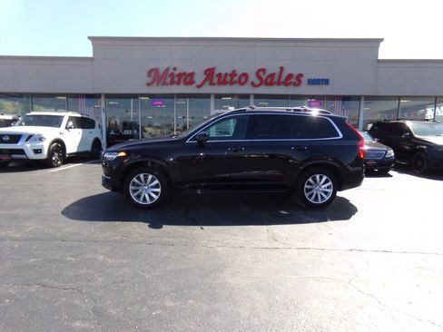 Used 2016 Volvo XC90 T6 Momentum w/ Momentum Plus Package image 1