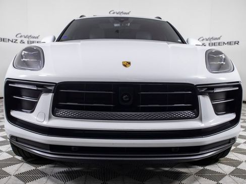 Used 2024 Porsche Macan w/ Premium Plus Package AWD/4WD image 3