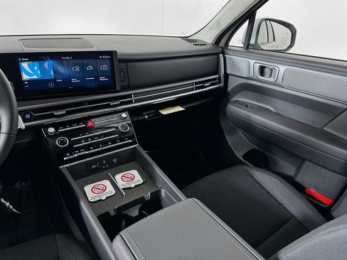 Certified 2025 Hyundai Santa Fe SE AWD/4WD image 21