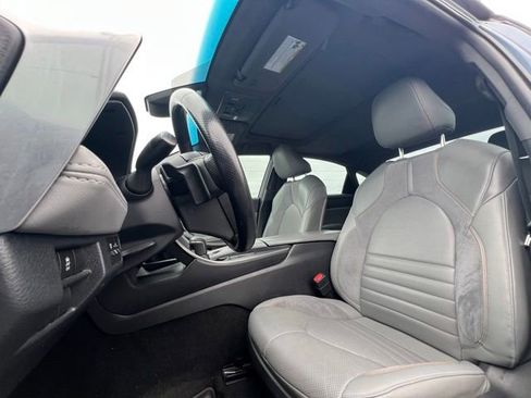 Used 2019 Toyota Avalon XSE w/ All Weather Liner Package FWD image 18