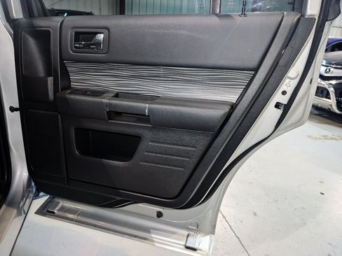 Used 2018 Ford Flex SEL w/ Equipment Group 202A FWD image 26