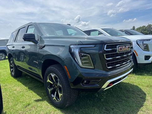 New 2026 GMC Yukon AT4 w/ AT4 Premium Package AWD/4WD image 2