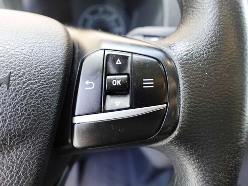 Used 2022 Ford Transit 350 DRW RWD image 18