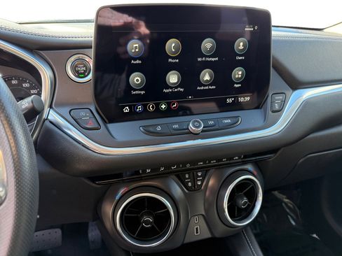 Used 2023 Chevrolet Blazer LT image 12