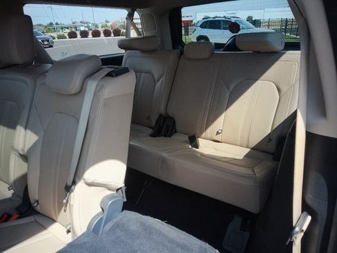 Used 2024 Ford Expedition Max Limited AWD/4WD image 15