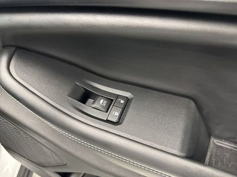 Used 2023 Jeep Grand Cherokee Altitude AWD/4WD image 26