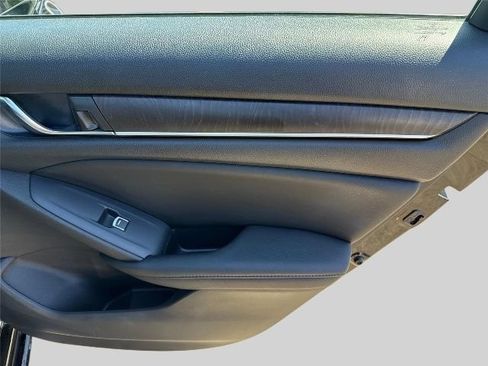 Used 2019 Honda Accord EX-L image 24