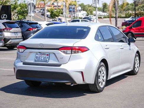 Used 2025 Toyota Corolla LE FWD image 7