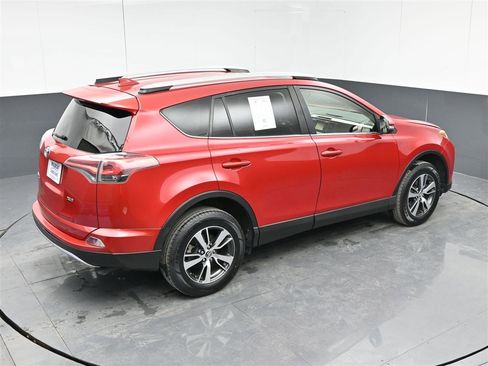Used 2016 Toyota RAV4 XLE image 24