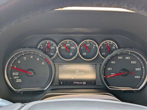 Used 2021 Chevrolet Suburban LT AWD/4WD image 10