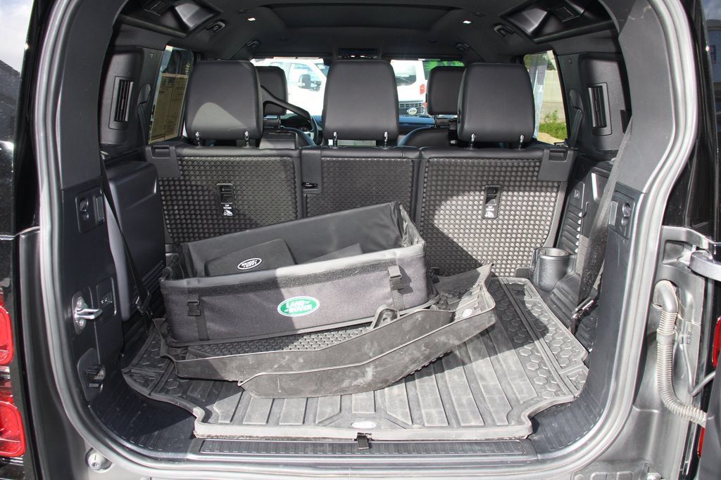 Used 2024 Land Rover Defender 110 S AWD/4WD image 22