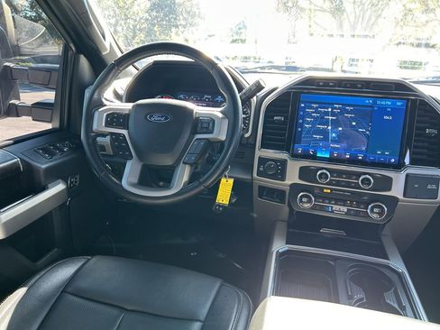 Used 2022 Ford F250 Lariat w/ Lariat Value Package image 28