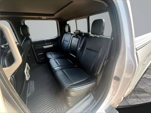 Used 2017 Ford F150 Lariat w/ Equipment Group 502A Luxury AWD/4WD image 25