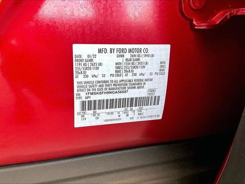 Used 2022 Ford Explorer Limited w/ Equipment Group 301A AWD/4WD image 18