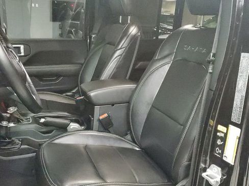 Used 2021 Jeep Wrangler Unlimited Sahara w/ Cold Weather Group image 18