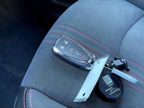 Used 2023 Chevrolet Equinox RS image 13