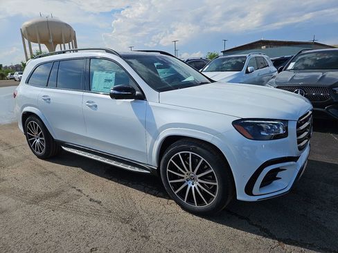 New 2026 Mercedes-Benz GLS 450 4MATIC image 10