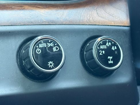 Used 2016 Cadillac Escalade ESV Premium AWD/4WD image 24