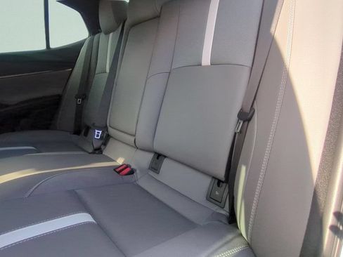 Used 2026 Toyota Camry SE FWD image 9