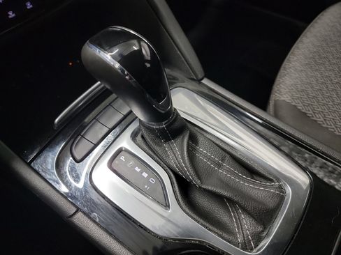 Used 2019 Buick Regal Preferred w/ Sights and Sounds Package FWD image 26