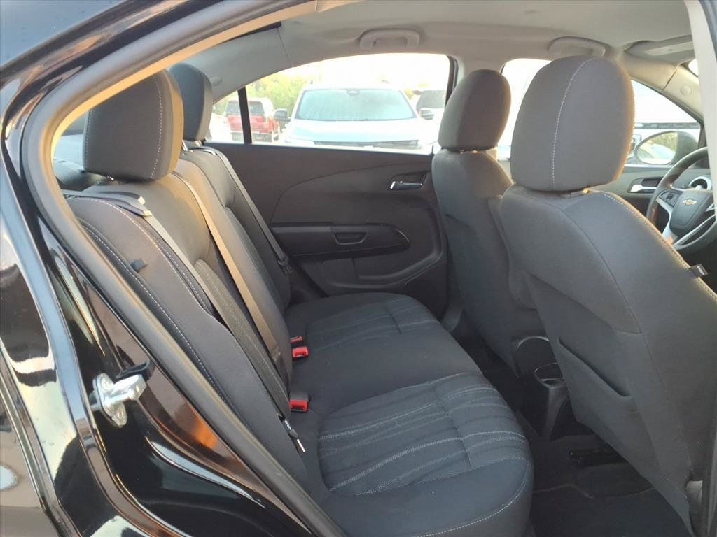 Used 2019 Chevrolet Sonic LT FWD image 15