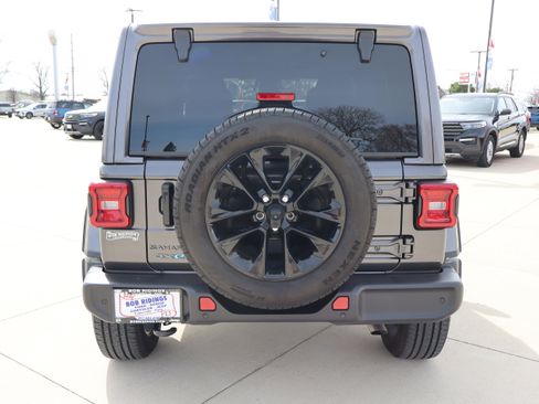 Used 2025 Jeep Wrangler Sahara w/ Safety Group image 6