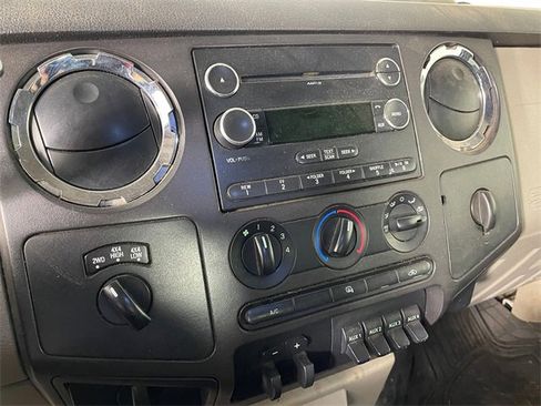 Used 2009 Ford F350 4x4 Crew Cab Super Duty image 7