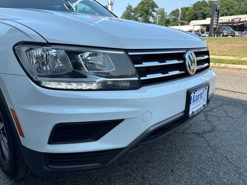 Used 2021 Volkswagen Tiguan SE w/ Panoramic Sunroof Package AWD/4WD image 26