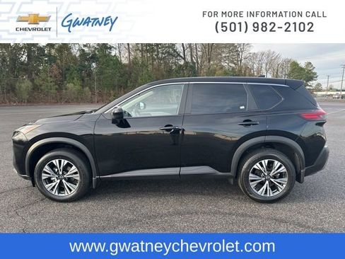 Used 2023 Nissan Rogue SV image 8