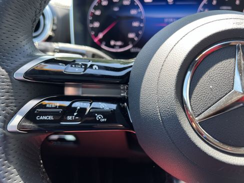 Used 2024 Mercedes-Benz CLE 300 4MATIC Coupe image 19