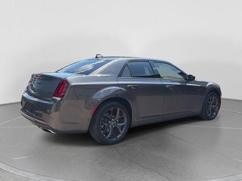 Used 2023 Chrysler 300 Touring w/ Sport Appearance Package RWD image 4