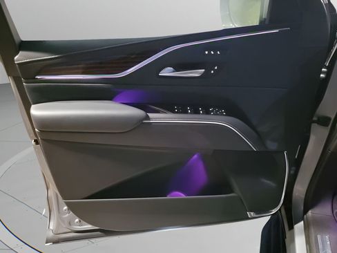 Certified 2023 Cadillac Escalade Premium Luxury image 26