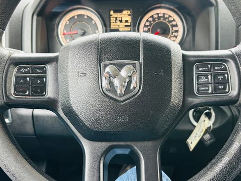 Used 2017 RAM 1500 Classic SLT image 25