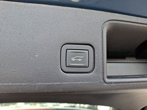 Certified 2024 GMC Terrain SLE w/ Driver Convenience Package image 29