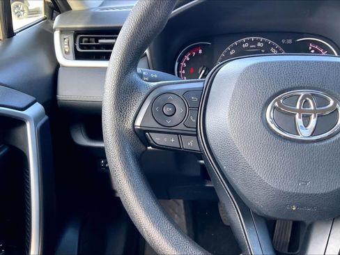 Used 2024 Toyota RAV4 XLE image 23