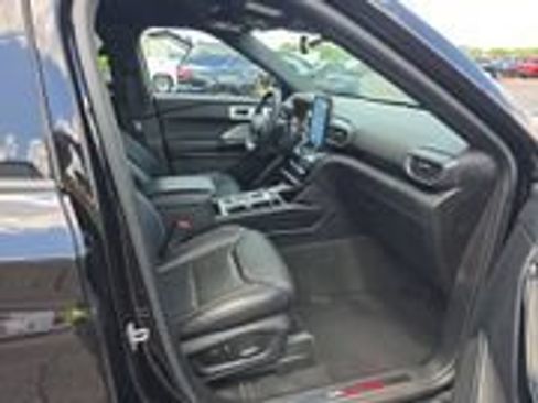 Used 2023 Ford Explorer ST w/ Equipment Group 401A AWD/4WD image 3