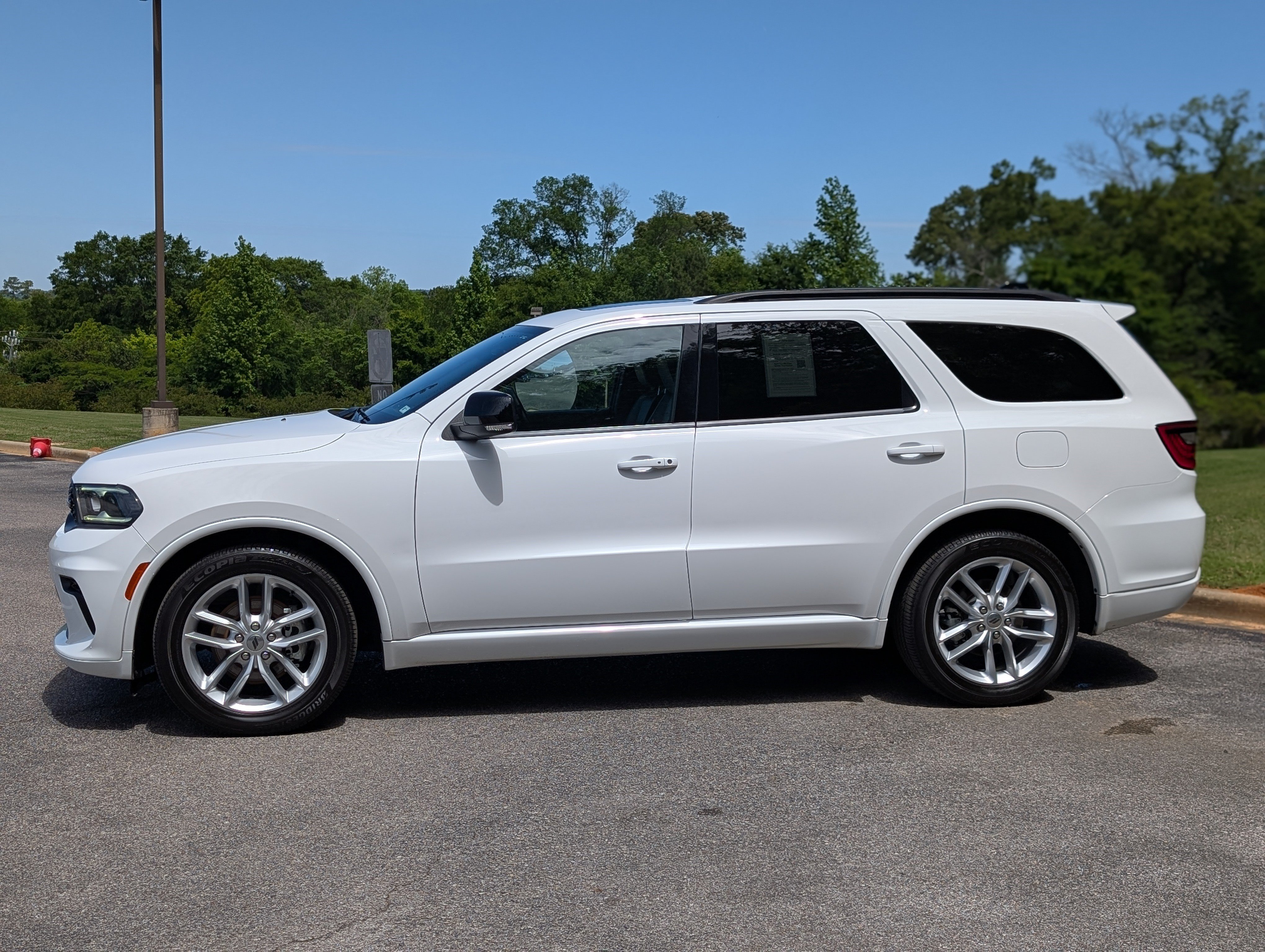 Used 2024 Dodge Durango GT RWD image 6