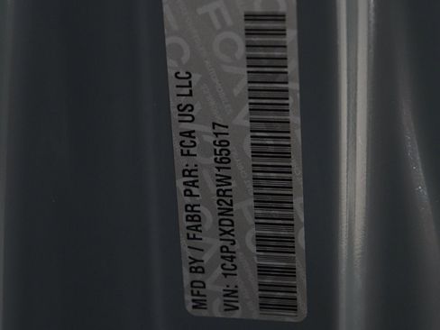 Used 2024 Jeep Wrangler Willys image 29