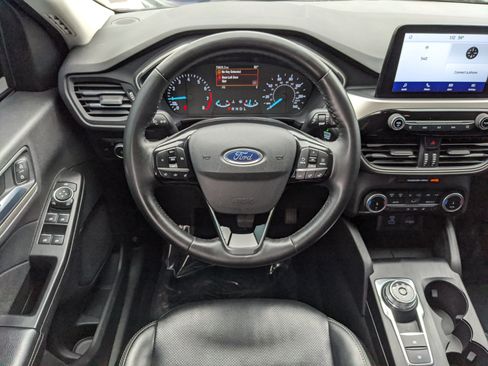 Certified 2022 Ford Escape SEL image 18
