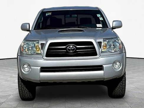 Used 2006 Toyota Tacoma PreRunner RWD image 2