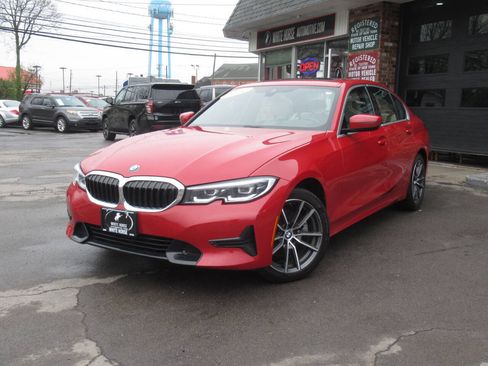 Used 2022 BMW 330i xDrive Sedan w/ Premium Package AWD/4WD image 38