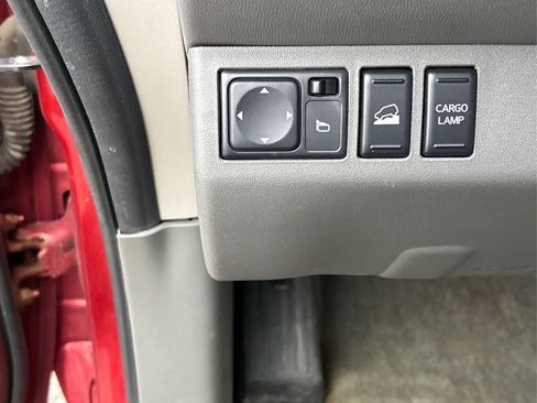 Used 2015 Nissan Frontier SL image 37