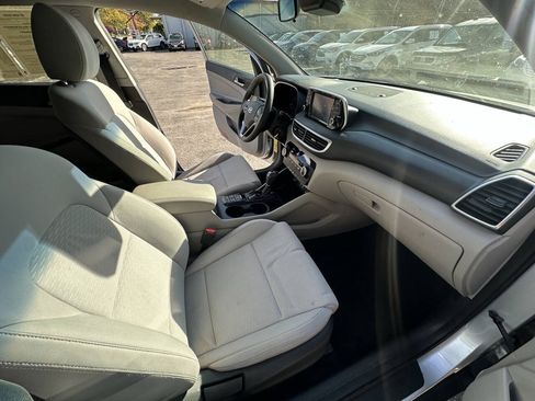 Used 2019 Hyundai Tucson SE AWD/4WD image 4